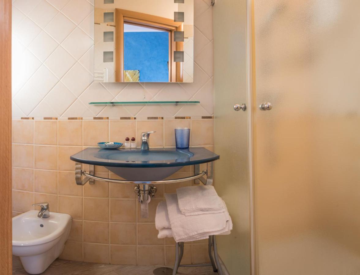 Hotel Mirage توري سانتا سابينا الغرفة الصورة